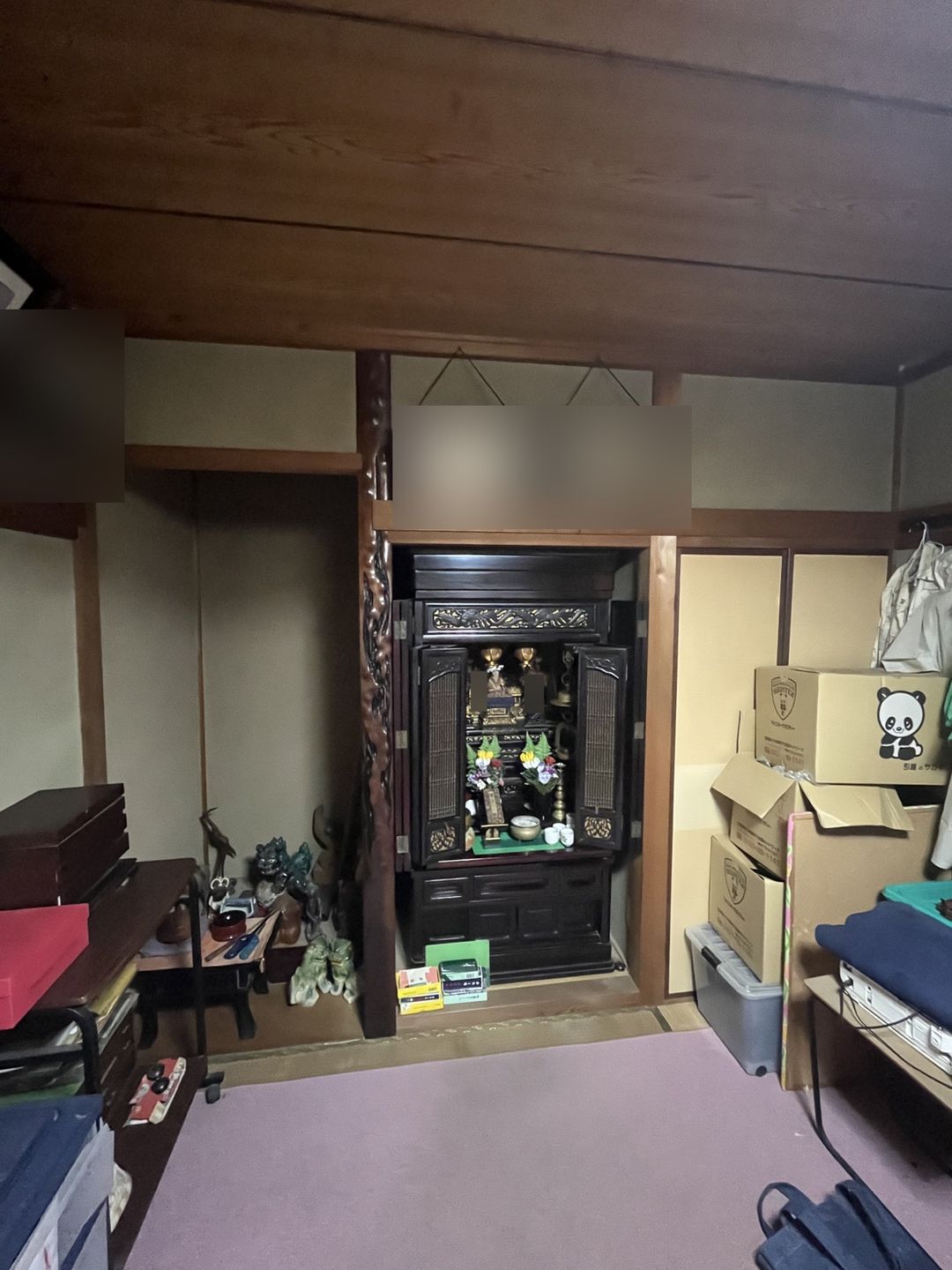兵庫県姫路市の仏壇が設置された部屋全体。遺影はぼかした写真