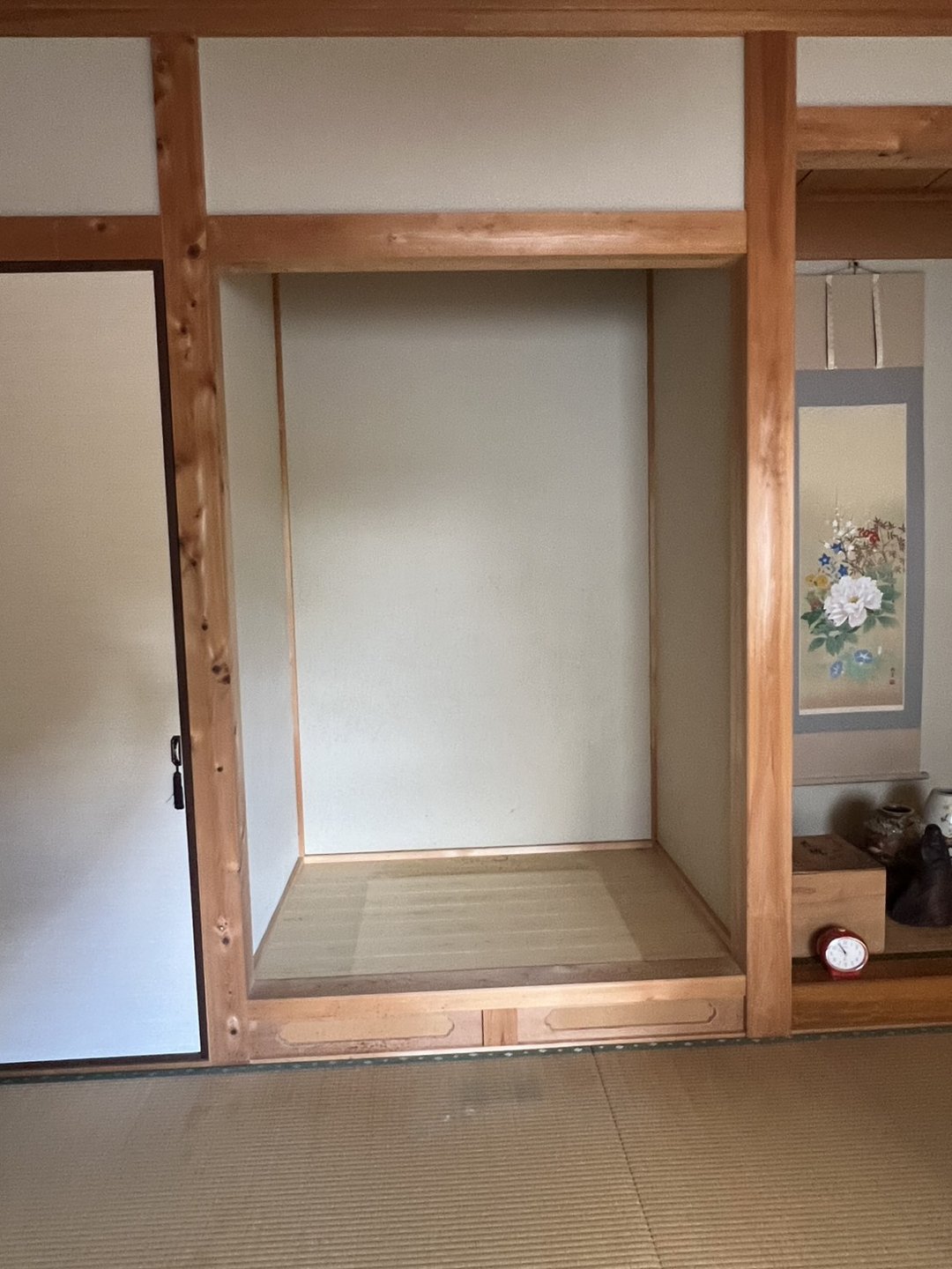 兵庫県宍粟市 仏壇と仏具を回収した後の仏間